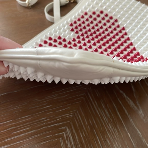 EUC Christian Louboutin LoubiPosh Valentines Spiked Clutch w/ chain,dust bag,box - Picture 5 of 17
